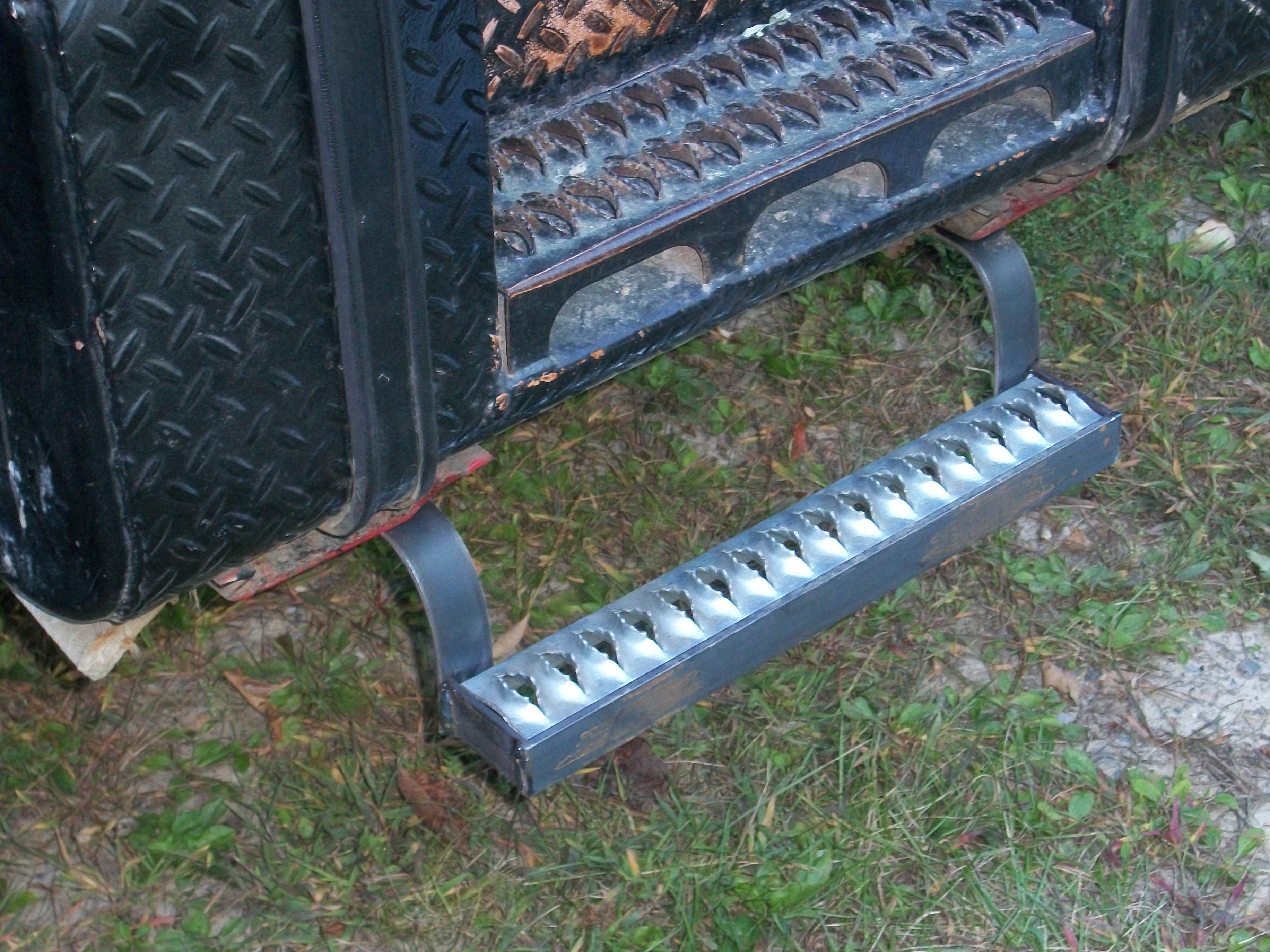 Fuel Tank Rubber Strap Insulator Exterior, Cab, Accessories and